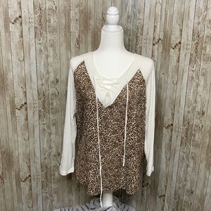 Waffle texture leopard top with white sleeves